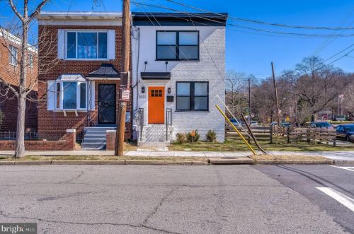 5001 13th Pl, Washington, DC 20017-2804