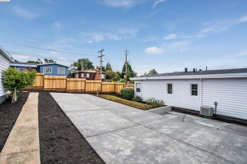 6549 Kensington Ave, Richmond CA  94805-1664 exterior