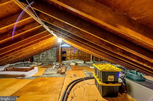 16 Bayberry Rd, Princeton NJ  08540-7417 exterior