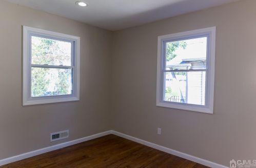 178 Louis Pl, Iselin NJ  08830-1236 exterior