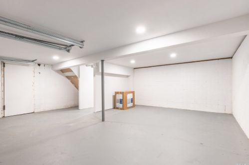 26 Patchogue Rd, Scotts Beach NY  11789-1422 exterior