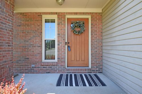 1332 Sprucewood Ct, Amelia OH  45102-1363 exterior