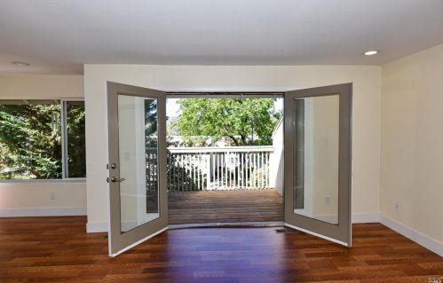 1961 Knolls Dr, Santa Rosa CA  95405-8367 exterior