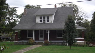 305 Hodgenville Ave, Greensburg, KY 42743-1415