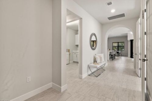 2754 Aviamar Cir, Naples FL 34114-0097 exterior