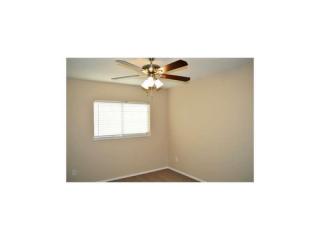 2820 Earle Dr, Grand Prairie TX  75052-4282 exterior