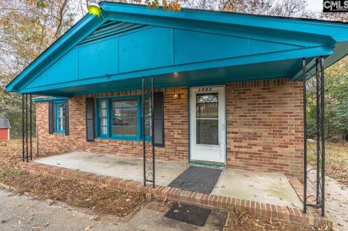 1502 Pine St, Cayce-West Columbia, SC 29172-2184