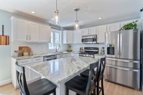 275 Wooster St, New Britain CT 06052-1030 exterior