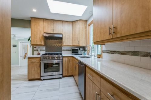 25 Cardinal Ct, West Nyack NY  10994-1031 exterior