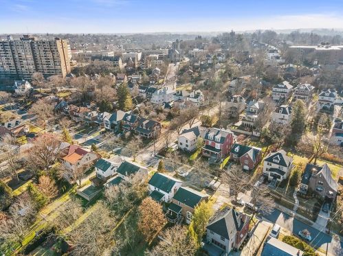 262 Magnolia Pl, Pittsburgh PA 15228-1323 exterior