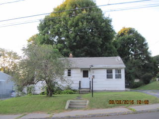 195 Jersey St, Waterbury, CT 06706-2746