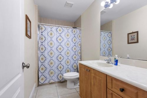 1125 Coleman Ave, Fort Pierce FL  34953-1824 exterior