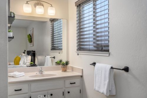 1955 Modoc Dr, Chico CA  95928-4138 exterior