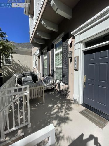 3725 Whitworth Dr, Pleasanton, CA 94568-1377