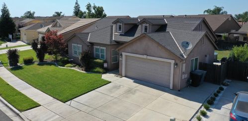 3323 Rose Brook Dr, Riverbank, CA 95367-3879