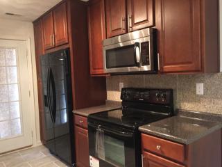 4528 Krick St, Norfolk, VA 23513-3802