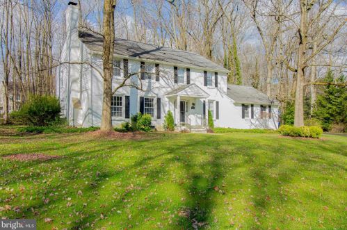 1306 Copley Dr, Wilmington, DE 19803-4118