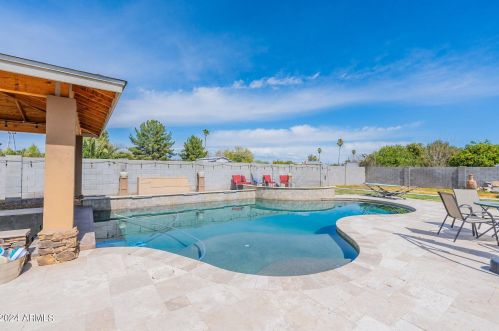 5752 Monte Cristo Ave, Glendale AZ 85306-2230 exterior