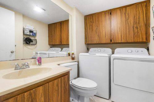 3228 32 Way, West Palm Beach FL  33407-6747 exterior