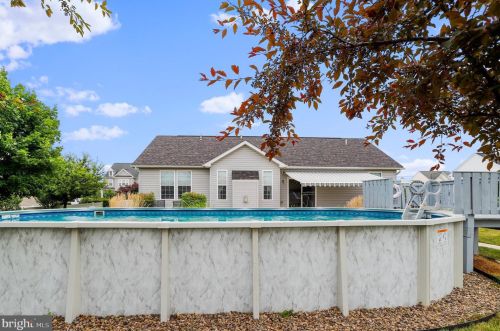 1142 Dallas Dr, Upton PA  17225-8535 exterior