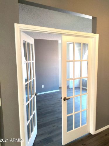 1569 Torrey Pines Ln, Chandler AZ  85249-8523 exterior