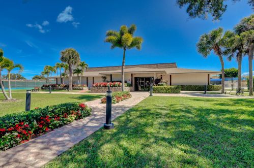15697 Bottlebrush Cir, Delray Beach FL  33484-5512 exterior