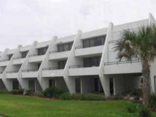 1410 Oceanshore Blvd, Flagler Beach FL  32136-2905 exterior