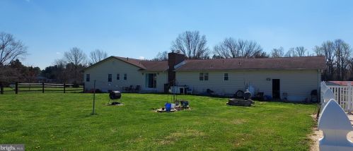 351 Chestnut Ln, Blackbird, DE 19734-9790