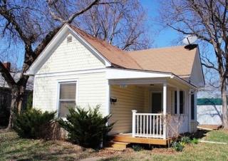 1112 Pierre St, Manhattan KS  66502-5451 exterior