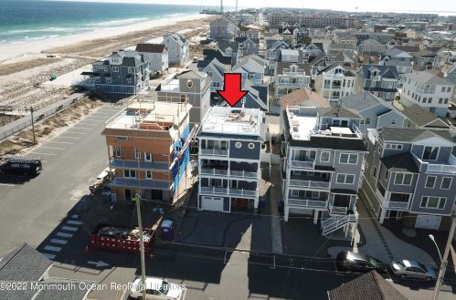 5 Fort Ave, Pelican Island NJ  08751-1512 exterior