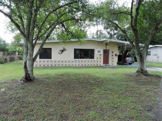 519 Adirondack Ave, Orlando, FL 32807-1201