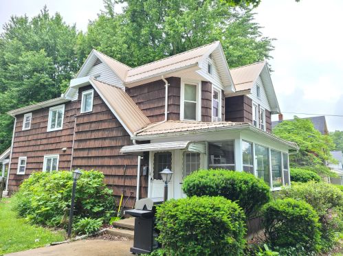 337 Cherry St, Sugar Grove Lake, OH 44833-2510
