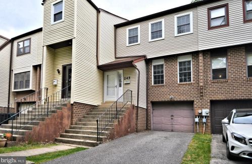245 Ash Ln, Miquon, PA 19444-2101