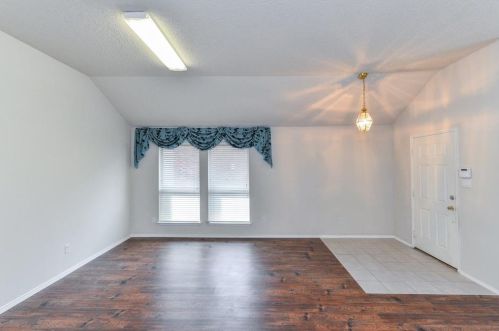 8055 Raleigh Dr, Fort Worth TX  76123-2071 exterior