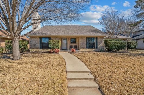 1917 Maxwell Dr, Lewisville TX  75077-7520 exterior