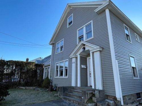 375 Savoy St, Bridgeport, CT 06606-4120