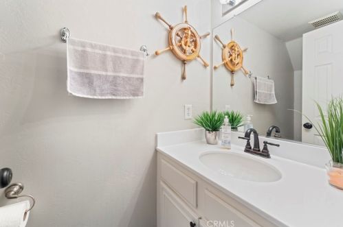 27480 Jon Christian Pl, Temecula CA  92591-6127 exterior