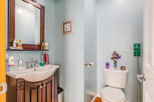 505 Alexander St, Glendale CA 91203-1621 exterior