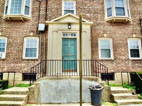 644 Carroll Ave, Bridgeport CT  06607-1125 exterior