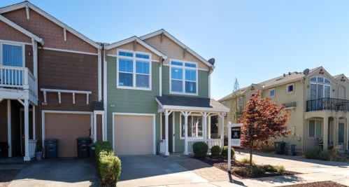 2959 Bay Village Ave, Santa Rosa CA  95403-2493 exterior