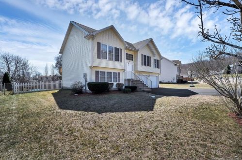 272 Sunnydale Ave, Bristol, CT 06010-0409