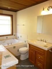 170 Franklin St, Fairfield CA  94559-3919 exterior