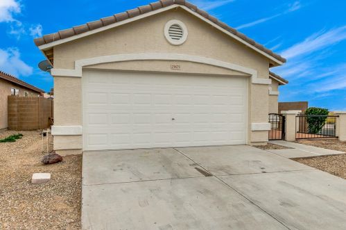 25875 Kendall St, Buckeye AZ  85326-2922 exterior