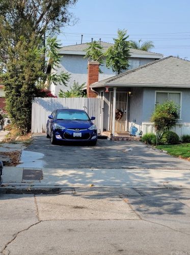 2621 Huntington Ln, Redondo Beach, CA 90278-4526