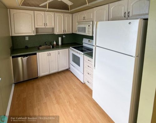 284 Piedmont F, Delray Beach, FL 33484-5047