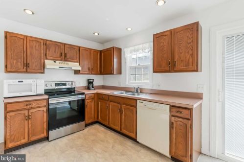 306 Schoolhouse Rd, Smithville PA  17560-9701 exterior