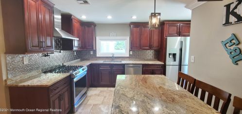 7 Bedle Rd, Hazlet NJ  07730-1209 exterior