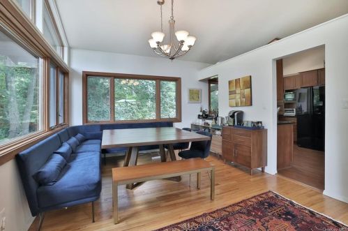 68 Spice Bush Ln, Tuxedo Park NY  10987-3518 exterior
