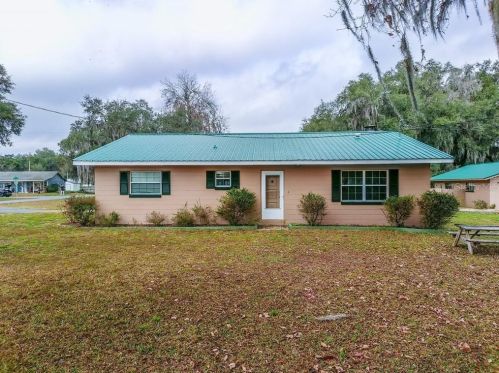 2211 Cr 437b, Lake Panasoffkee, FL 33538-5483