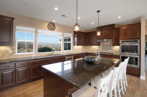 4025 Ashford Cir, Hollister CA  95023-8966 exterior